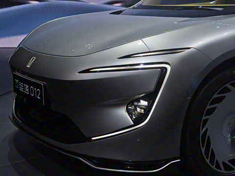 2025�� 012 Kim Jonesȫ������������