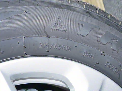 2025�� 2.0L CNG�߼�Ӫ�˰� 9��