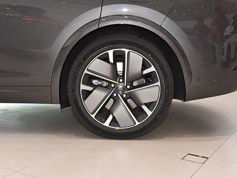 2025�� Pro ���ܻ��°�