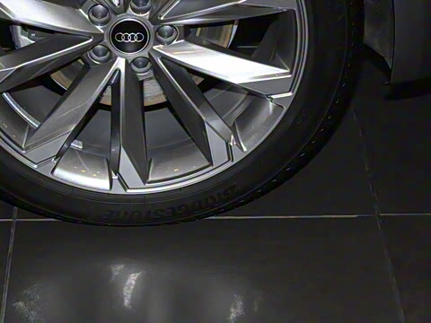 2025�� allroad quattro ̽���� 55 TFSI ����ԽҰ��