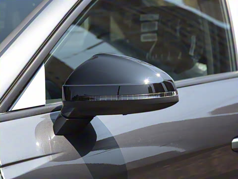 2024�� 40 TFSI ����������(��ҹ��)