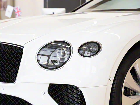 2024�� GT V8 Edition 8