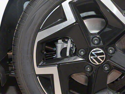 2025�� �Ŀ�� 300TSI R-Line