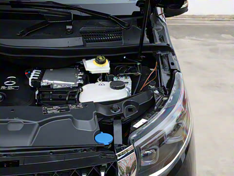 2025�� 2.0T ��άʿ����̩