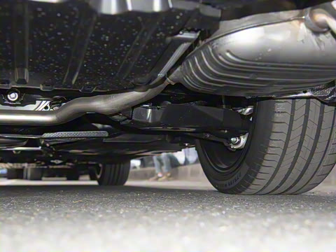 2025�� �Ŀ� E 300 L �����