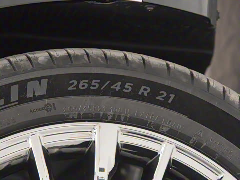 2025�� 700 Ultra�������������״��