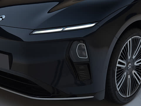 2025�� 102kWh �׷�������