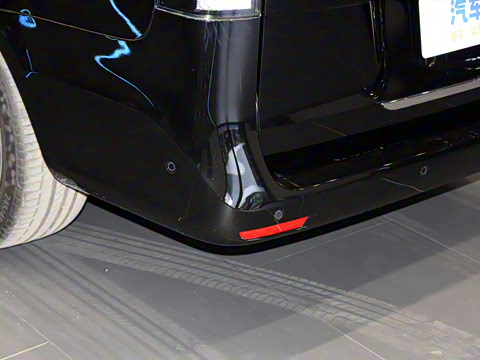 2024�� V 300 L ����������