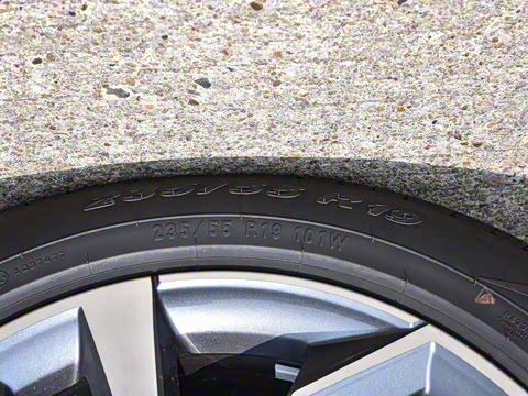 2024�� 40 TFSI ����������