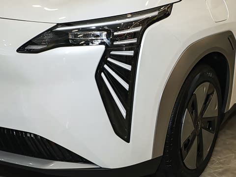 2023�� Plus 610 ������