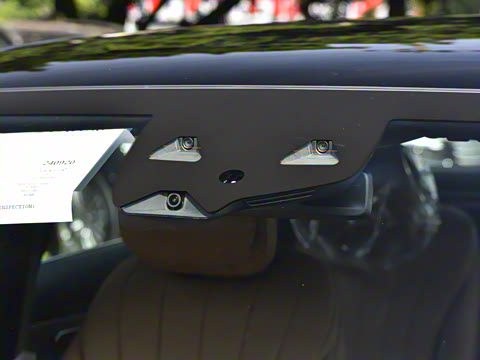 2025�� E 300 L ������