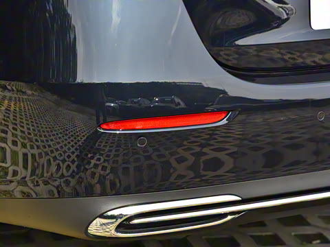 2025�� E 300 L ������