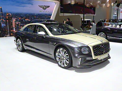 2024�� 4.0T V8 Mulliner