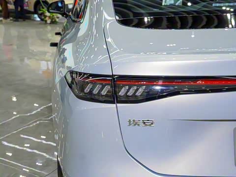 2025�� 650 ������