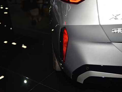 2025�� xDrive30L ������ M�˶���װ