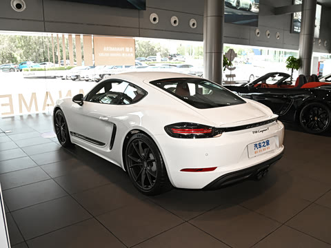 2022�� Cayman T 2.0T