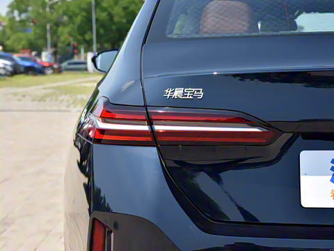 2024�� 525Li M�˶���װ