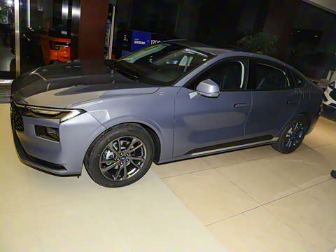 2025�� 2.0T EcoBoost ������