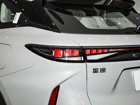 2025�� 200��������Pro����