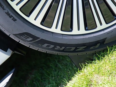 2025�� ���� Ultra�� 53.4kWh 5����