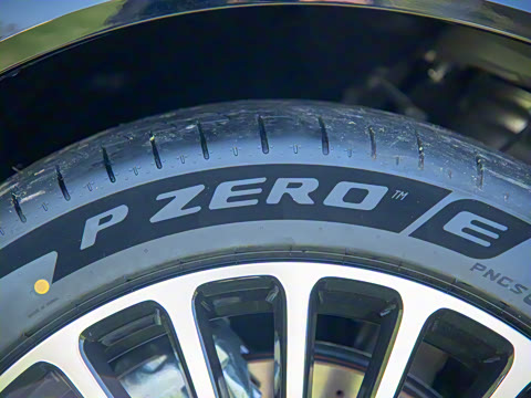 2025�� ���� Ultra�� 53.4kWh 6����