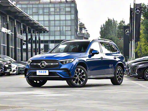 2024��  �Ŀ� GLC 260 L 4MATIC ������ 5��