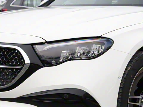 2025�� E 300 L �����˶���