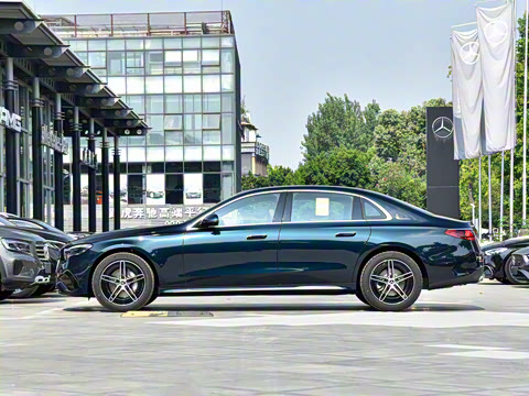 2025�� E 300 L �����˶���