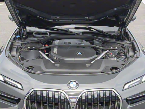 2023�� 735Li ������װ