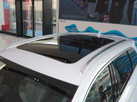 2024�� ��ҫ�� DM-i 205KM �콢��