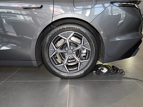 2024�� 95kWh 806km�����Ǽ�Max