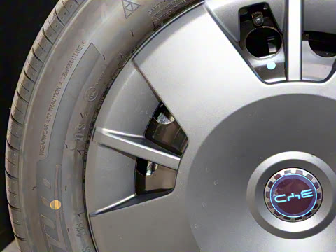 2025�� 305km ������