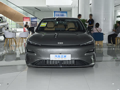 2025�� 130km EM-i ������