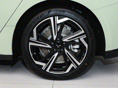 2024�� 640 Pro+ ������ҫ��