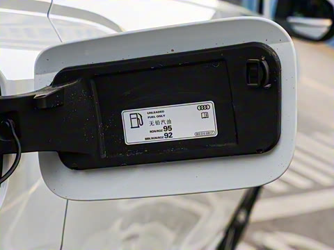 2025�� quattro 45�����ذ� 35TFSI ʱ�ж�����