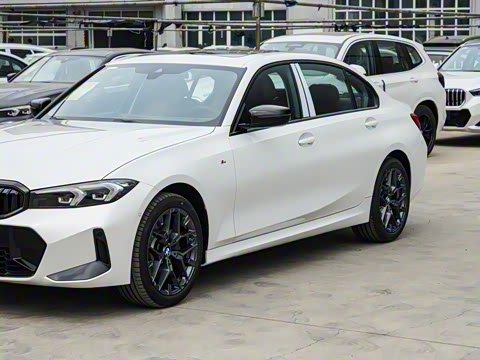 2025�� 330Li M�˶���ҹ��װ