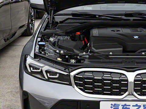 2025�� 325i M�˶���װ