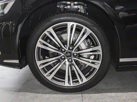 2024�� A8L 45 TFSI quattro ������