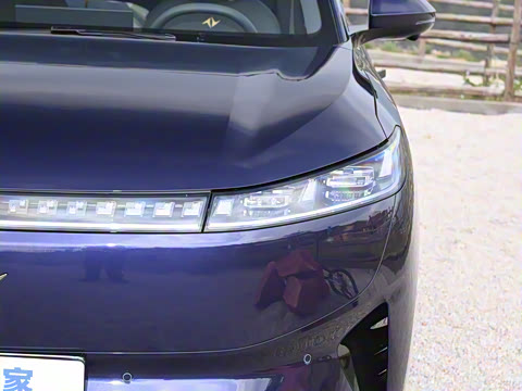 2025�� 210Ultra���̰� 5��