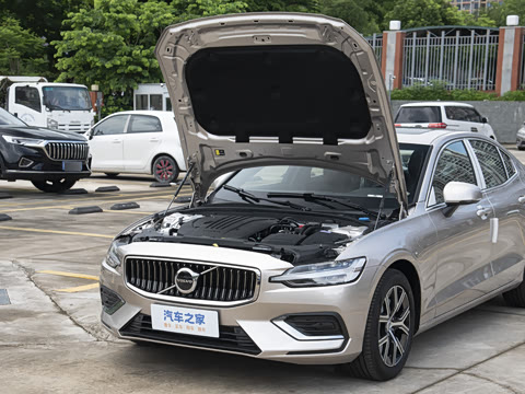 2025�� B4 ���ݺ�����