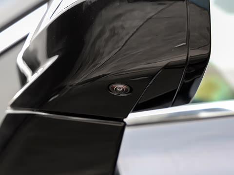 2025�� 2.0T ���������������������