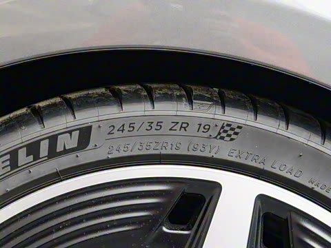 2025�� AMG CLA 35 4MATIC