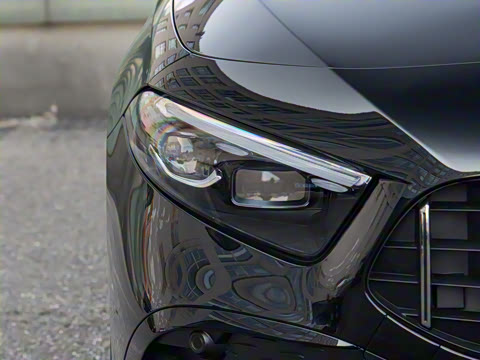 2025�� AMG A 35 4MATIC