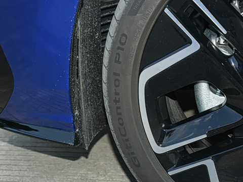 2025�� 300TSI R-Line