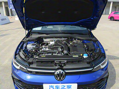 2025�� 300TSI R-Line