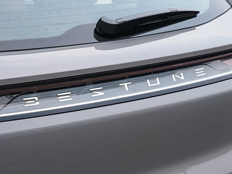 2025�� ��ҫ�� 2.0T ������