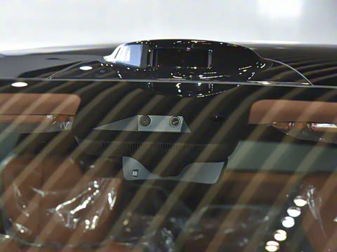 2025�� 825 Max��