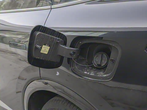 2025�� ���Ĵ� UItra 2.0T ������ �ǻ۾�����