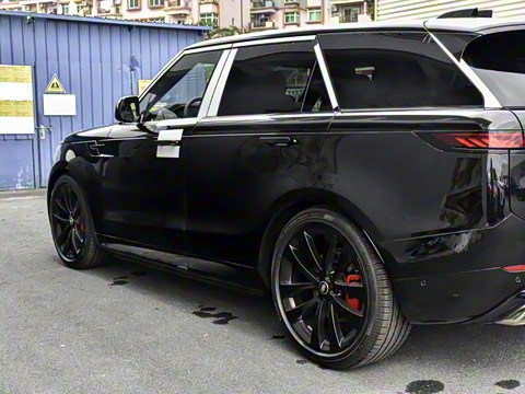 2025�� 400PS Dynamic HSE