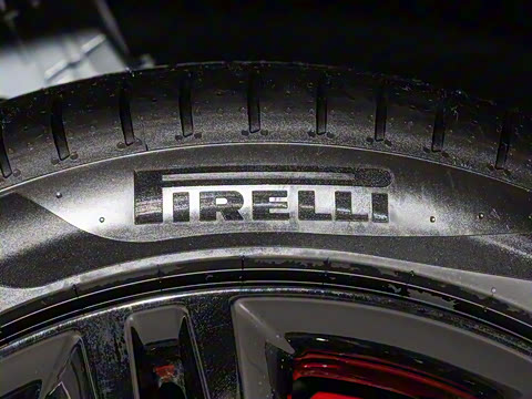 2025�� 2.0T 250PS R-DYNAMIC 90�����ذ�